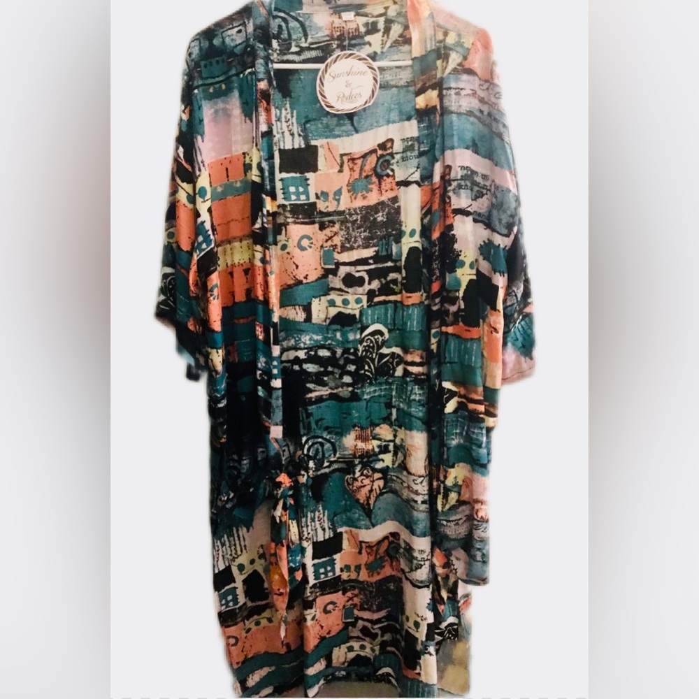 Size-One Size 💅Abstract Multicolor Kimono